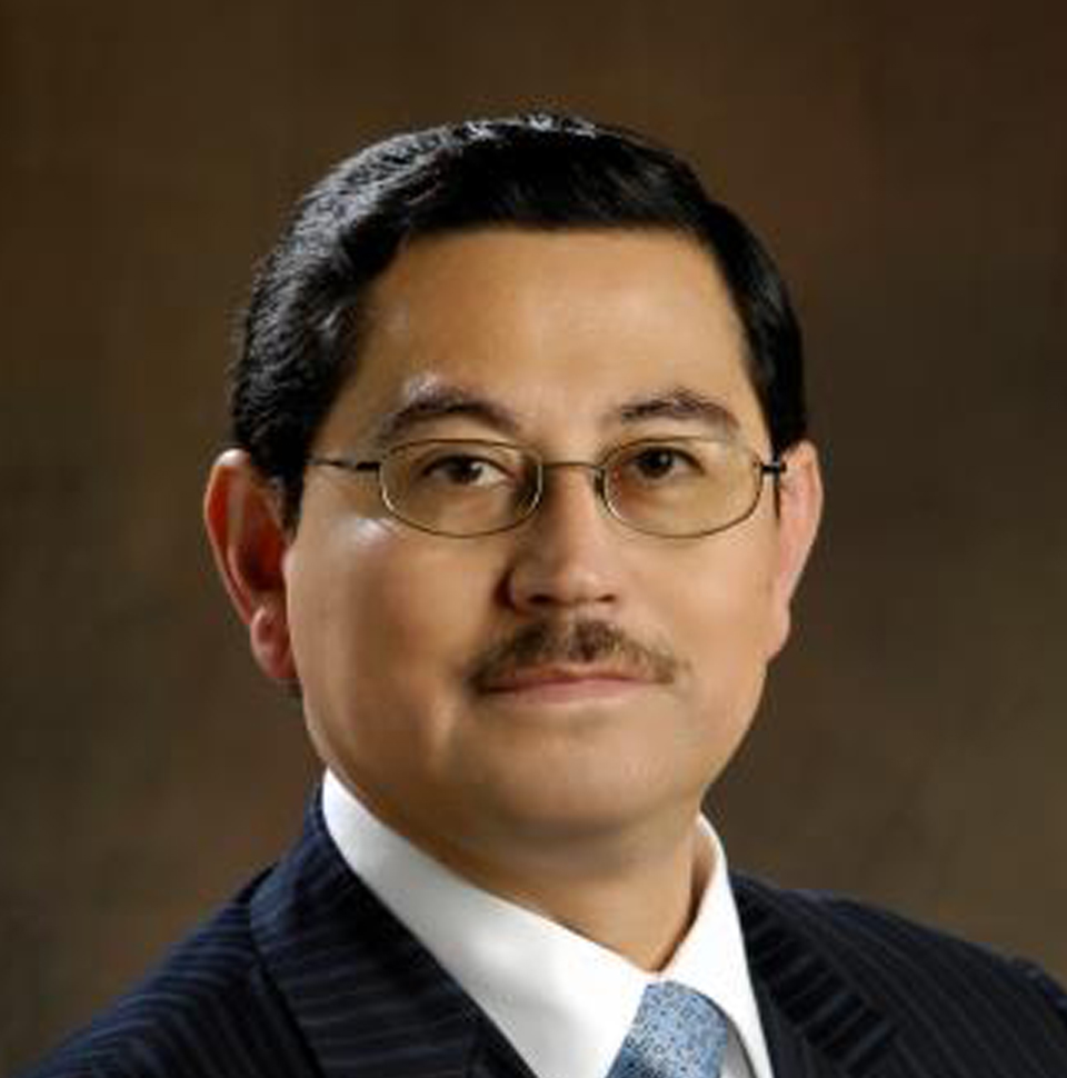 Dr. César Ochoa Martínez